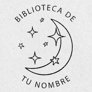 Luna y libros
